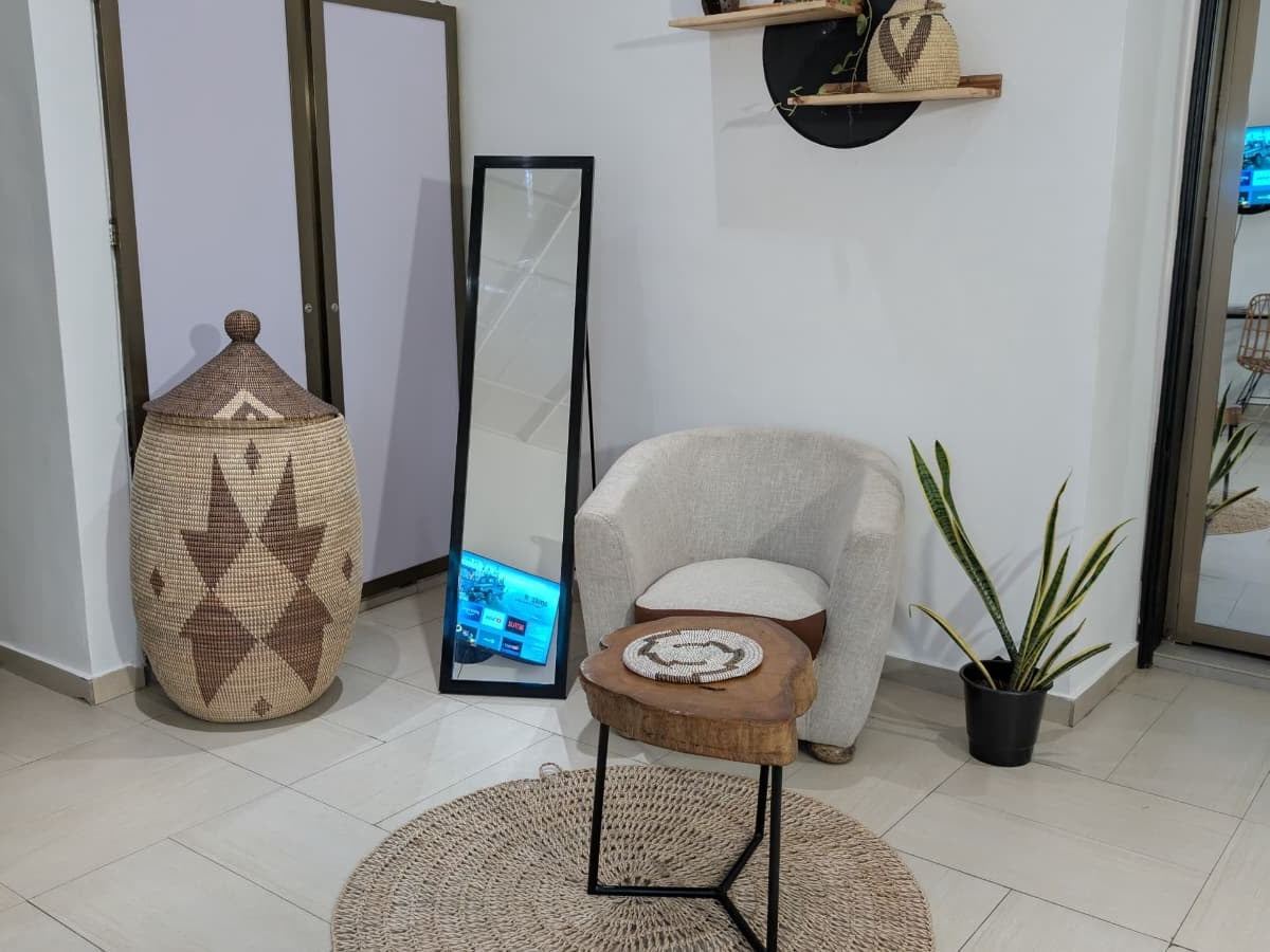 Chambre Ko (lit king size) - maison d'hôtes Canelya, Fidjrossè, Cotonou